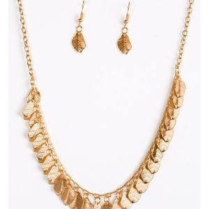 Paparazzi Gold Feather Fringe Necklace Earring Set